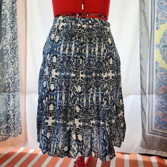 ANN TAYLOR Blue Layered A Line Knee Length Woman's Skirt Size 6 - Picture 3 of 6